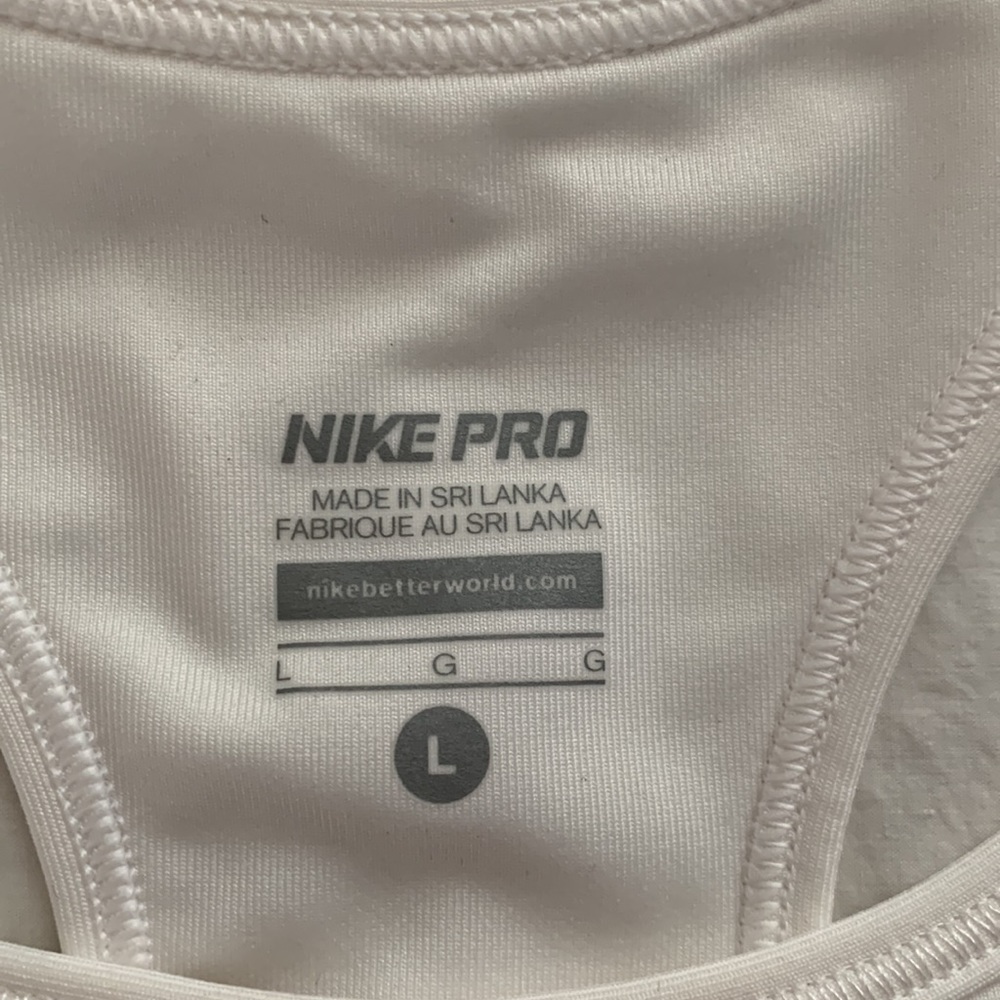 Nike Sports Bra - Picture 3 of 4